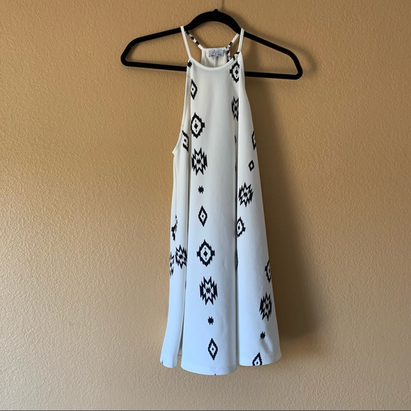 Zara White Aztec Mini Dress - Size Small - Picture 3 of 6